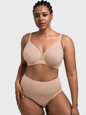 Lira Seamless Full Coverage Support Lace Unlined Minimizer Bra